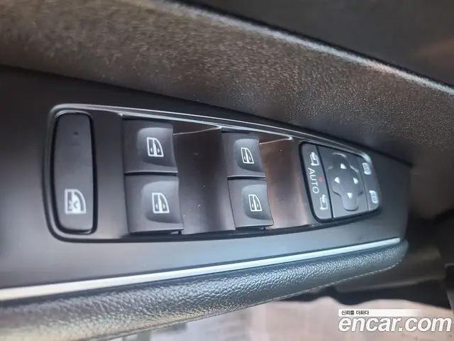 Renault (Samsung) SM6 2016 2.0 автомат (гидро), миниатюра 9