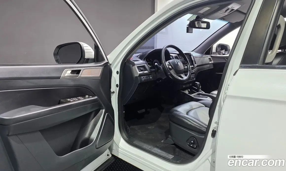 SsangYong Rexton 2018 2.2 автомат (гидро), фото 10 SsangYong Rexton 2018 2.2 автомат (гидро), фото 10