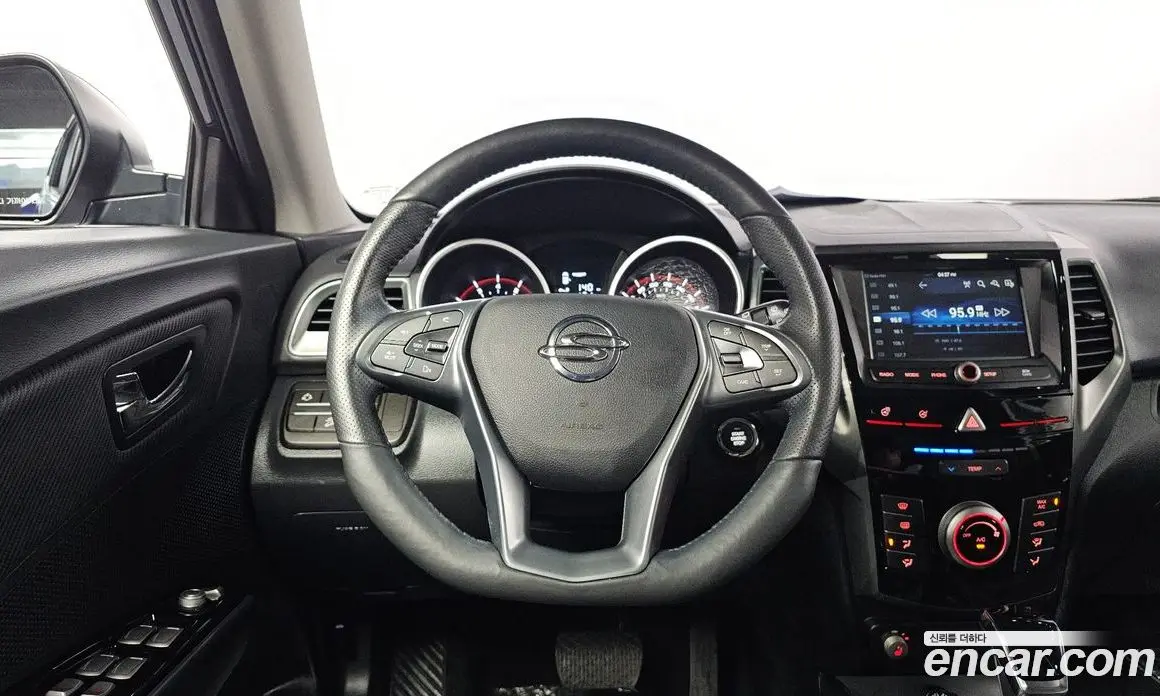 SsangYong TIBOLI 2018 1.6 автомат (гидро), фото 13