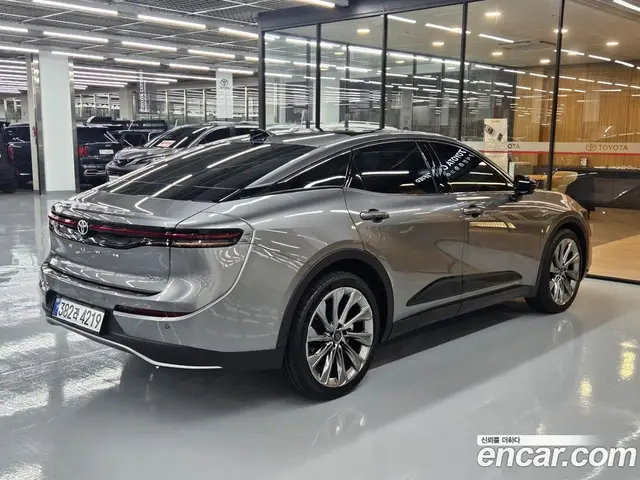 Toyota Crown 2025 2.5 автомат (вариатор), миниатюра 2