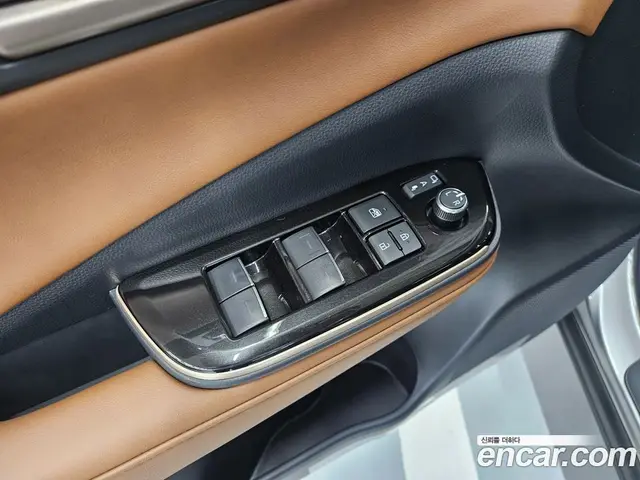 Toyota Crown 2025 2.5 автомат (вариатор), миниатюра 11