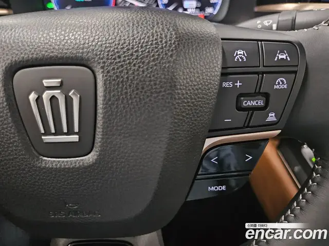 Toyota Crown 2025 2.5 автомат (вариатор), миниатюра 8