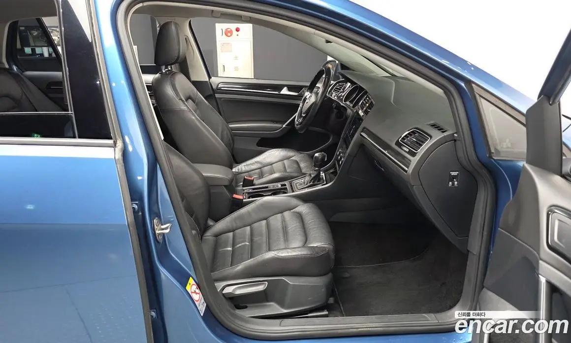 Volkswagen Golf 2015 2.0 автомат (гидро), фото 11