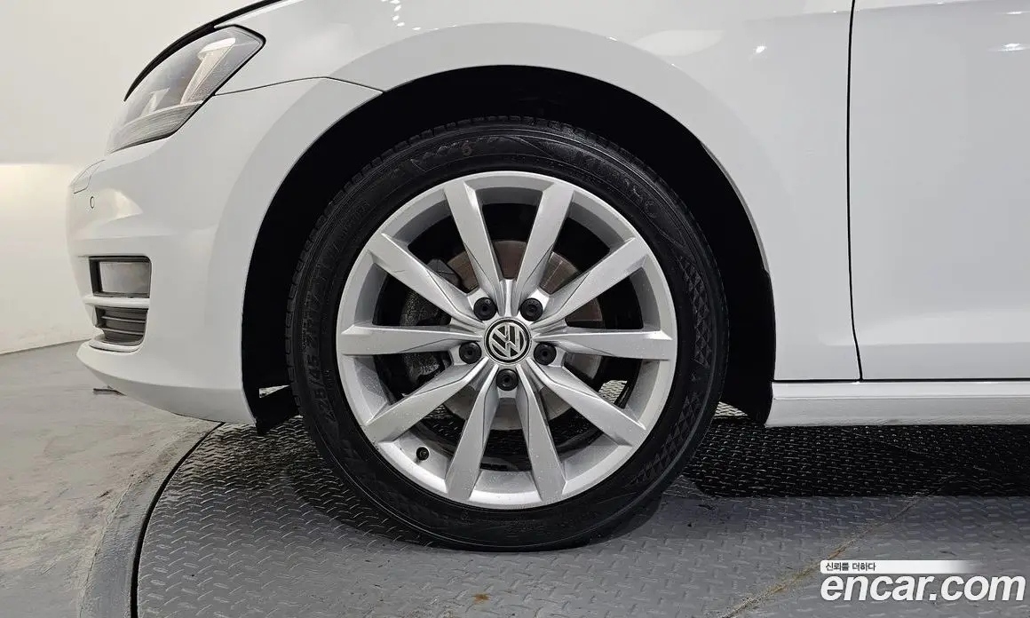 Volkswagen Golf 2016 1.4 автомат (гидро), фото 5