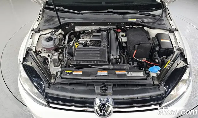 Volkswagen Golf 2016 1.4 автомат (гидро), миниатюра 6