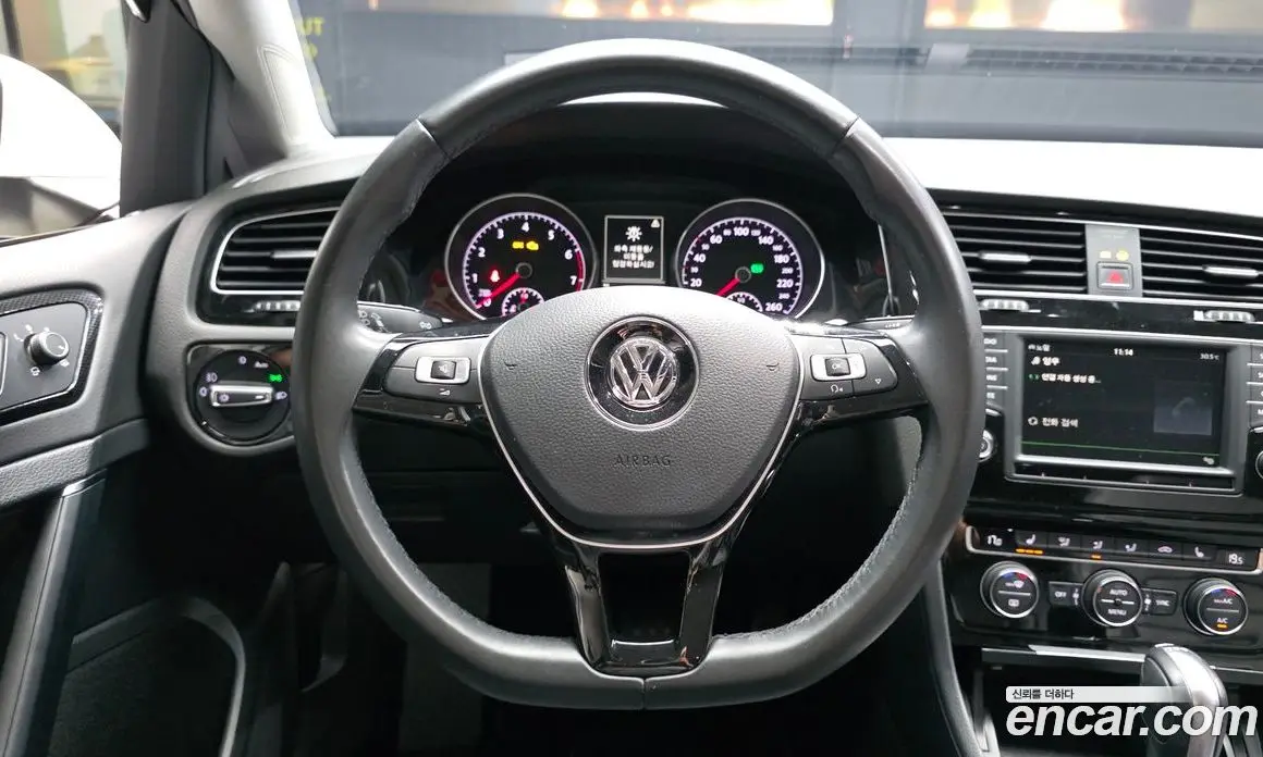 Volkswagen Golf 2016 1.4 автомат (гидро), фото 13 Volkswagen Golf 2016 1.4 автомат (гидро), фото 13
