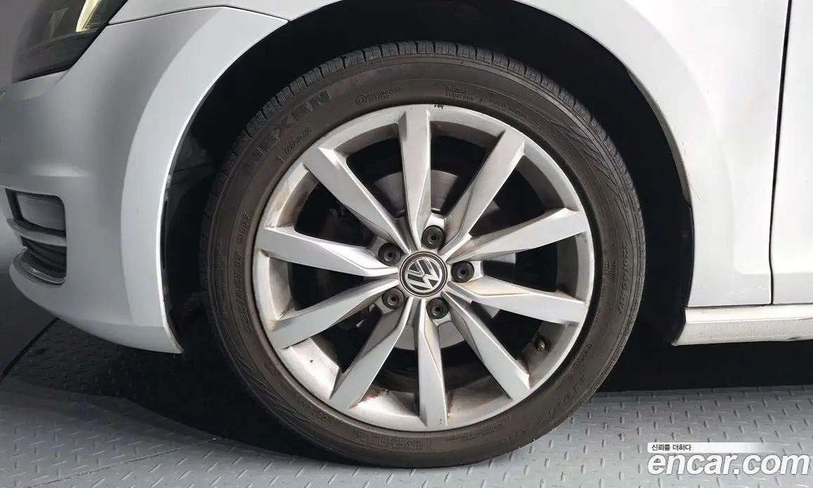 Volkswagen Golf 2016 1.4 автомат (гидро), фото 5 Volkswagen Golf 2016 1.4 автомат (гидро), фото 5