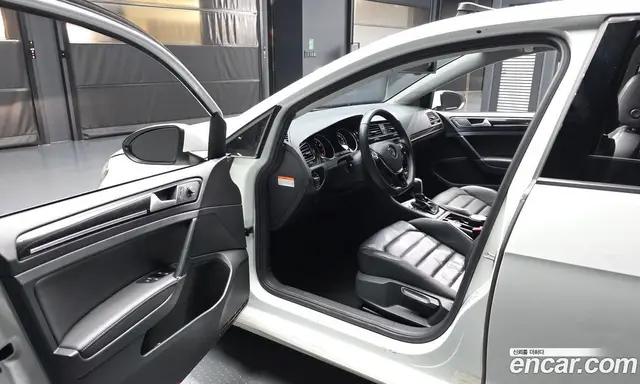 Volkswagen Golf 2016 1.4 автомат (гидро), миниатюра 10 Volkswagen Golf 2016 1.4 автомат (гидро), миниатюра 10