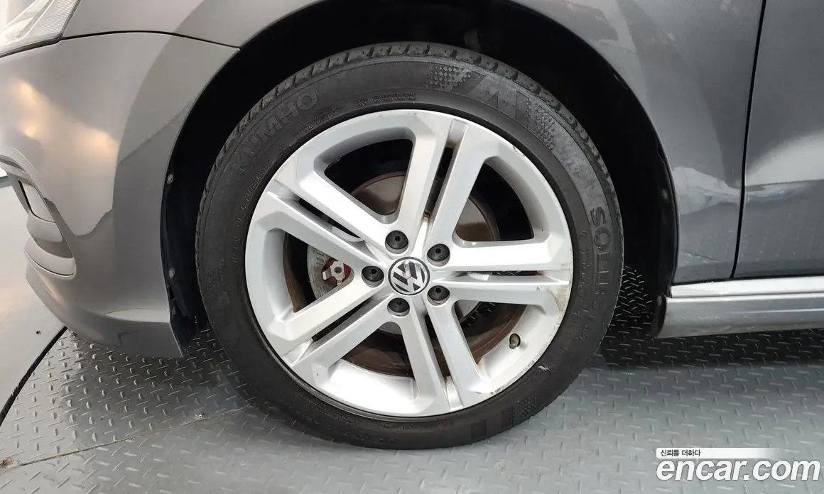 Volkswagen Polo 2014 1.6 автомат (гидро), фото 5 Volkswagen Polo 2014 1.6 автомат (гидро), фото 5