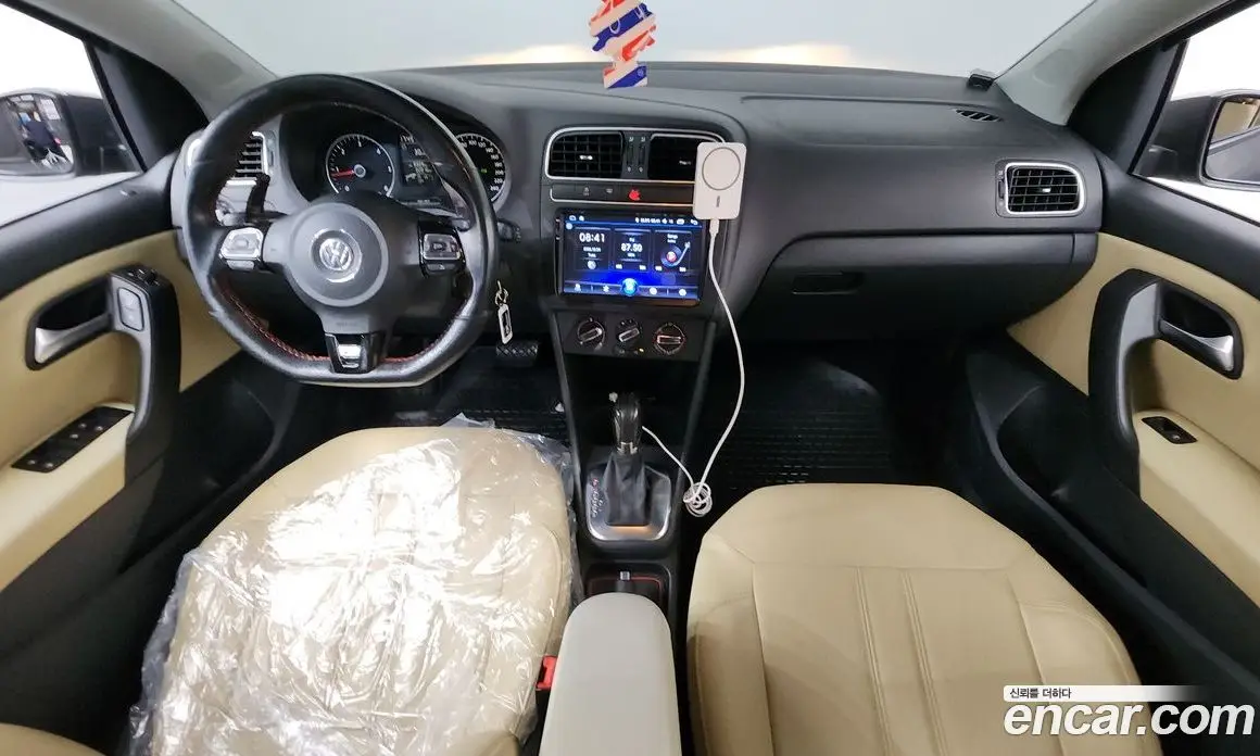 Volkswagen Polo 2014 1.6 автомат (гидро), фото 7 Volkswagen Polo 2014 1.6 автомат (гидро), фото 7