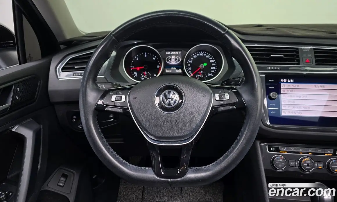 Volkswagen Tiguan 2020 2.0 автомат (гидро), фото 13 Volkswagen Tiguan 2020 2.0 автомат (гидро), фото 13