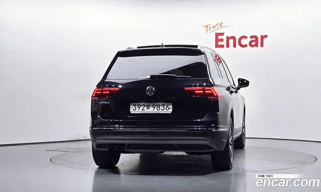 Volkswagen Tiguan 2020 2.0 автомат (гидро), миниатюра 4 Volkswagen Tiguan 2020 2.0 автомат (гидро), миниатюра 4