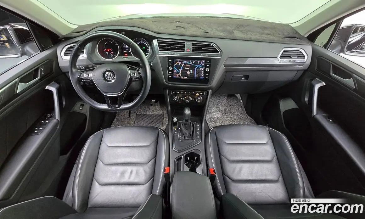 Volkswagen Tiguan 2020 2.0 автомат (гидро), фото 7 Volkswagen Tiguan 2020 2.0 автомат (гидро), фото 7