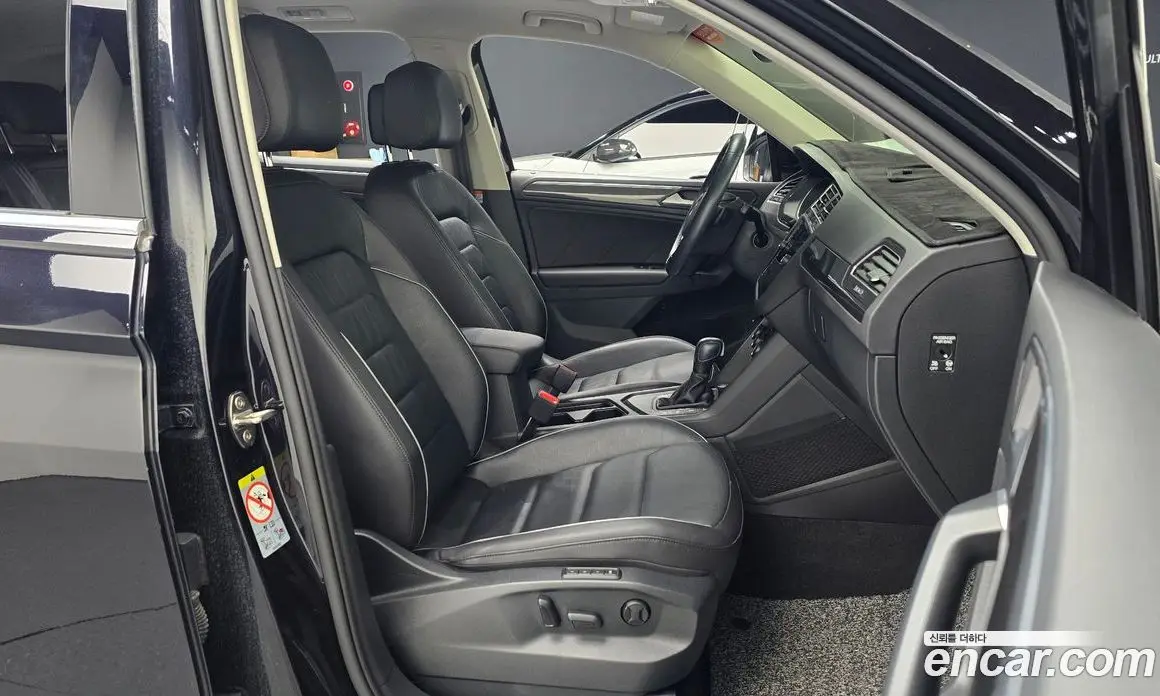 Volkswagen Tiguan 2020 2.0 автомат (гидро), фото 10 Volkswagen Tiguan 2020 2.0 автомат (гидро), фото 10