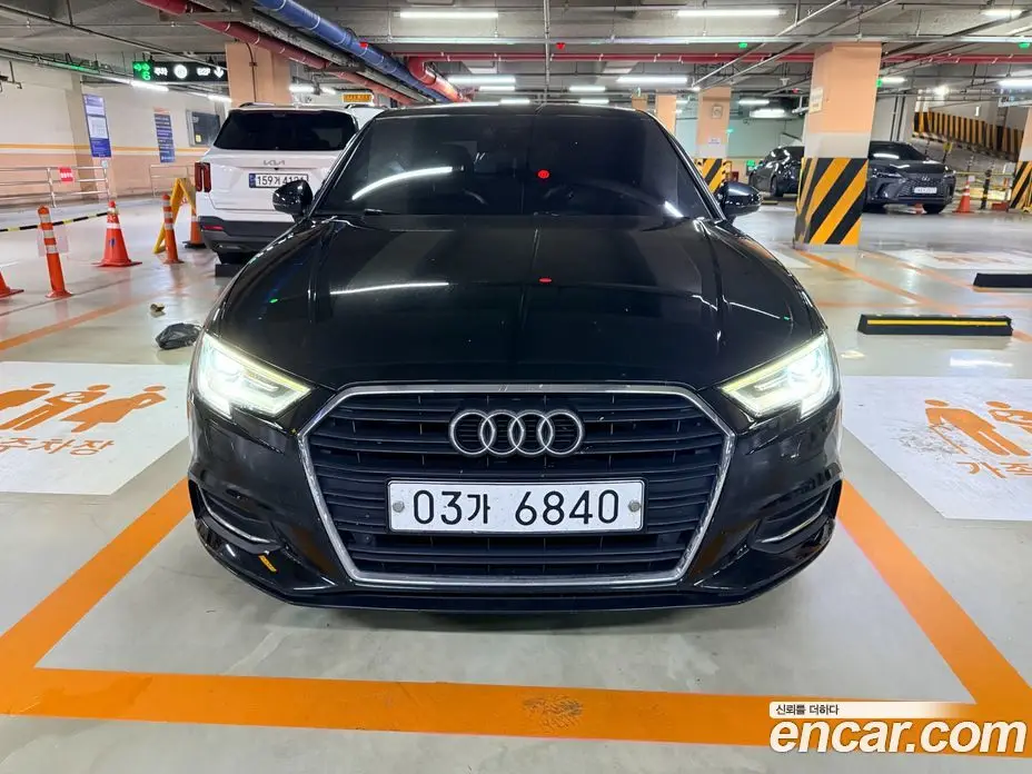 Audi A3 2018 2.0 автомат (гидро), фото 17 Audi A3 2018 2.0 автомат (гидро), фото 17