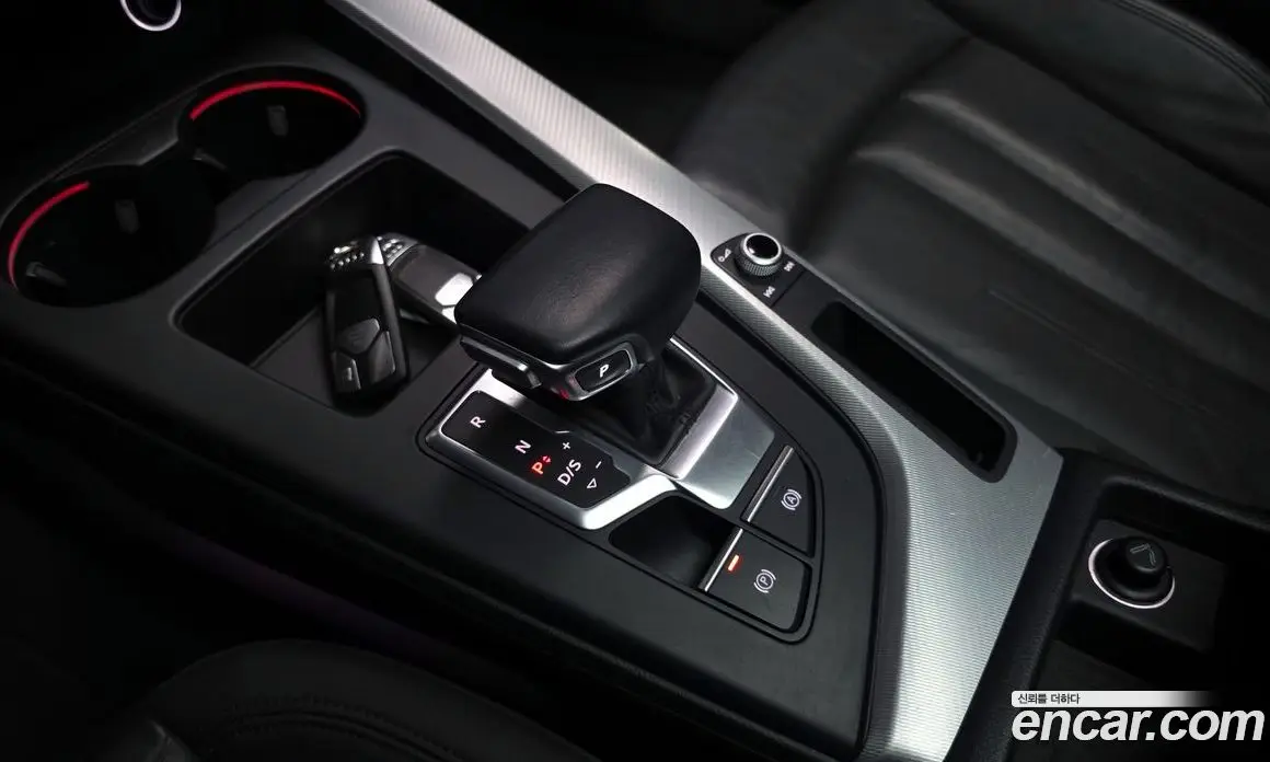 Audi A4 2020 2.0 автомат (гидро), фото 9