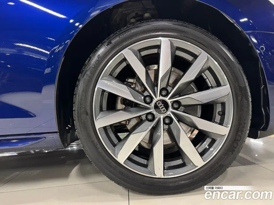 Audi A4 2023 2.0 автомат (гидро), фото 15 Audi A4 2023 2.0 автомат (гидро), фото 15