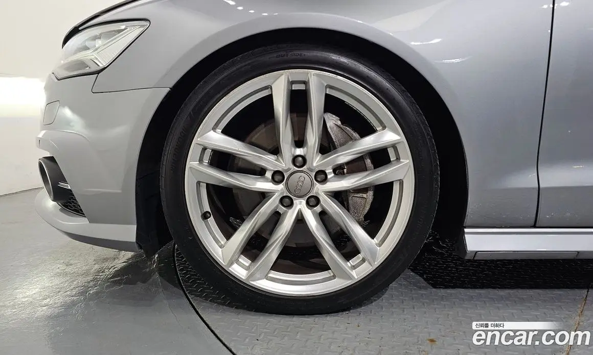 Audi A6 2016 3.0 автомат (гидро), фото 5
