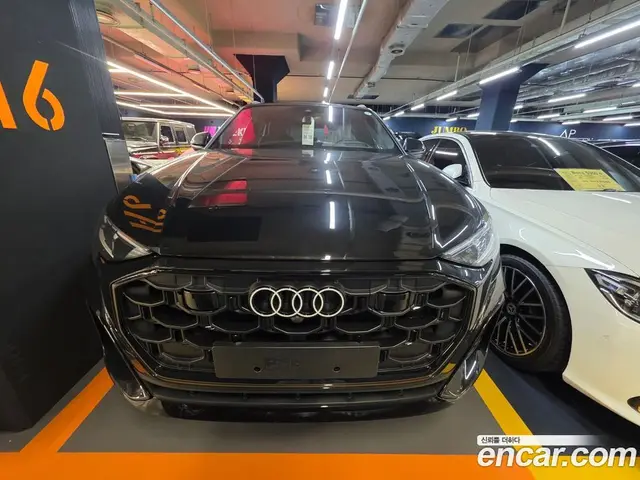 Audi Q8, 2026, 20 км