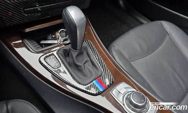 BMW 3 серия 2009 2.0 автомат (гидро), миниатюра 9