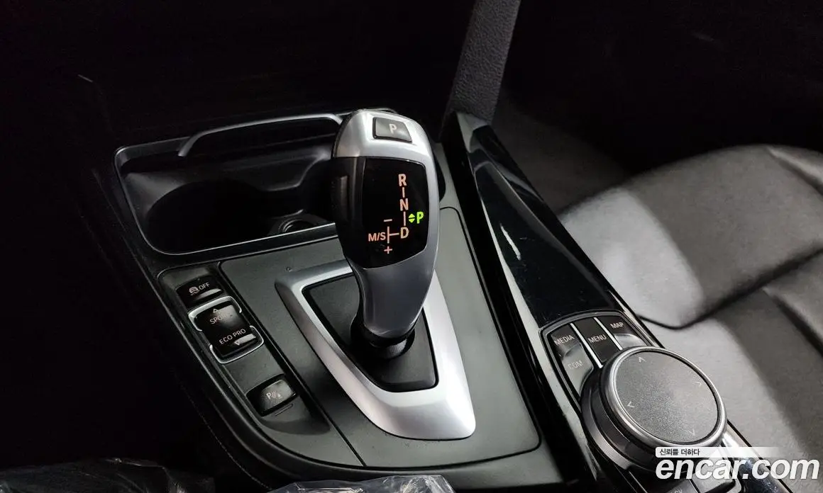 BMW 3 серия 2019 2.0 автомат (гидро), фото 9