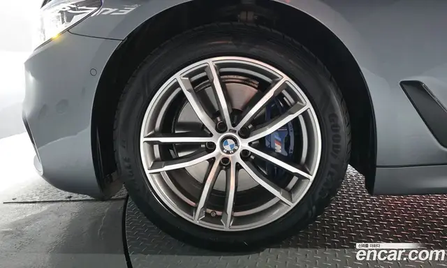 BMW 5 серия 2017 2.0 автомат (гидро), миниатюра 5 BMW 5 серия 2017 2.0 автомат (гидро), миниатюра 5