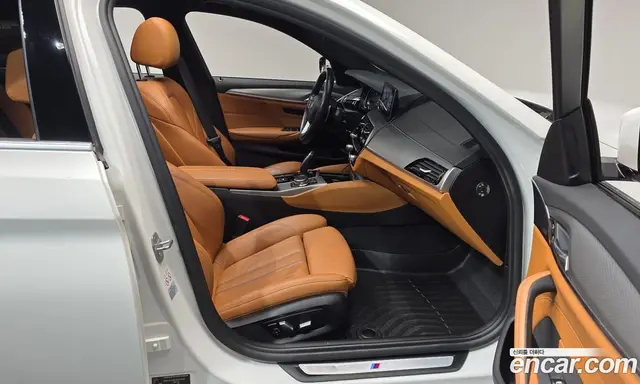 BMW 5 серия 2018 2.0 автомат (гидро), миниатюра 11 BMW 5 серия 2018 2.0 автомат (гидро), миниатюра 11