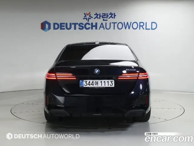 BMW 5 серия 2025 2.0 автомат (гидро), миниатюра 4 BMW 5 серия 2025 2.0 автомат (гидро), миниатюра 4