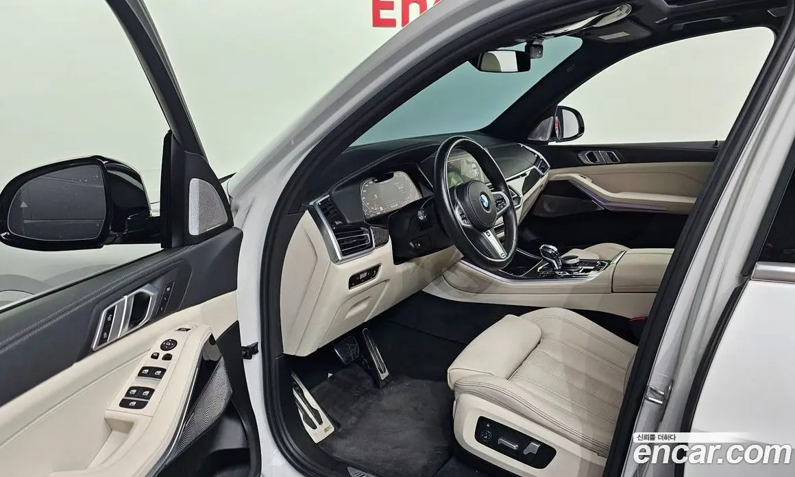 BMW X5 2022 4.4 автомат (гидро), фото 9