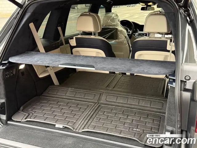 BMW X7 2022 3.0 автомат (гидро), миниатюра 7