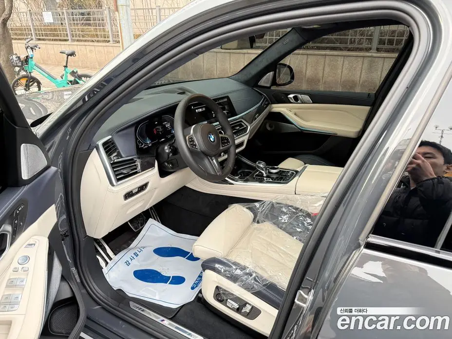 BMW X7 2022 3.0 автомат (гидро), фото 8