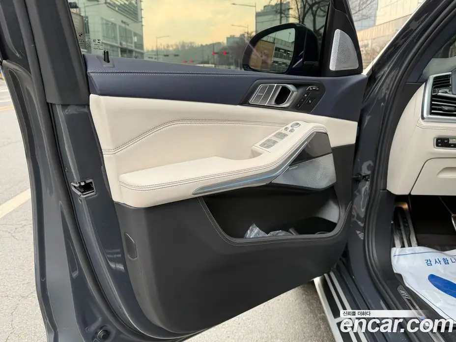BMW X7 2022 3.0 автомат (гидро), фото 9