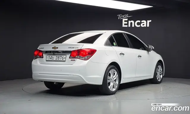 Chevrolet Cruze 2014 1.4 автомат (гидро), миниатюра 2 Chevrolet Cruze 2014 1.4 автомат (гидро), миниатюра 2