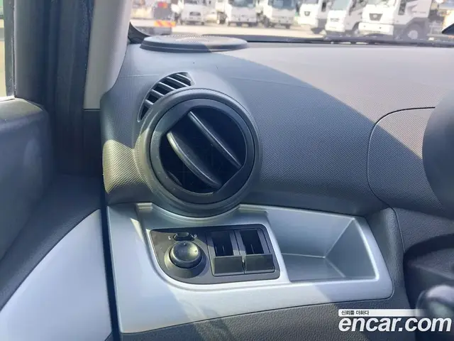 Chevrolet Spark 2012 1.0 автомат (гидро), миниатюра 12