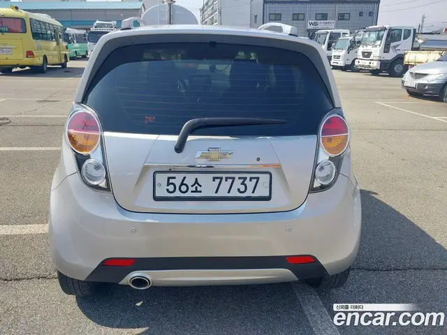 Chevrolet Spark 2012 1.0 автомат (гидро), миниатюра 3 Chevrolet Spark 2012 1.0 автомат (гидро), миниатюра 3