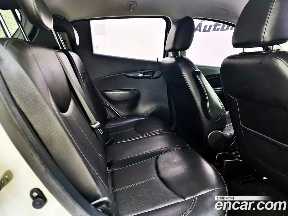 Chevrolet Spark 2016 1.0 автомат (гидро), фото 10