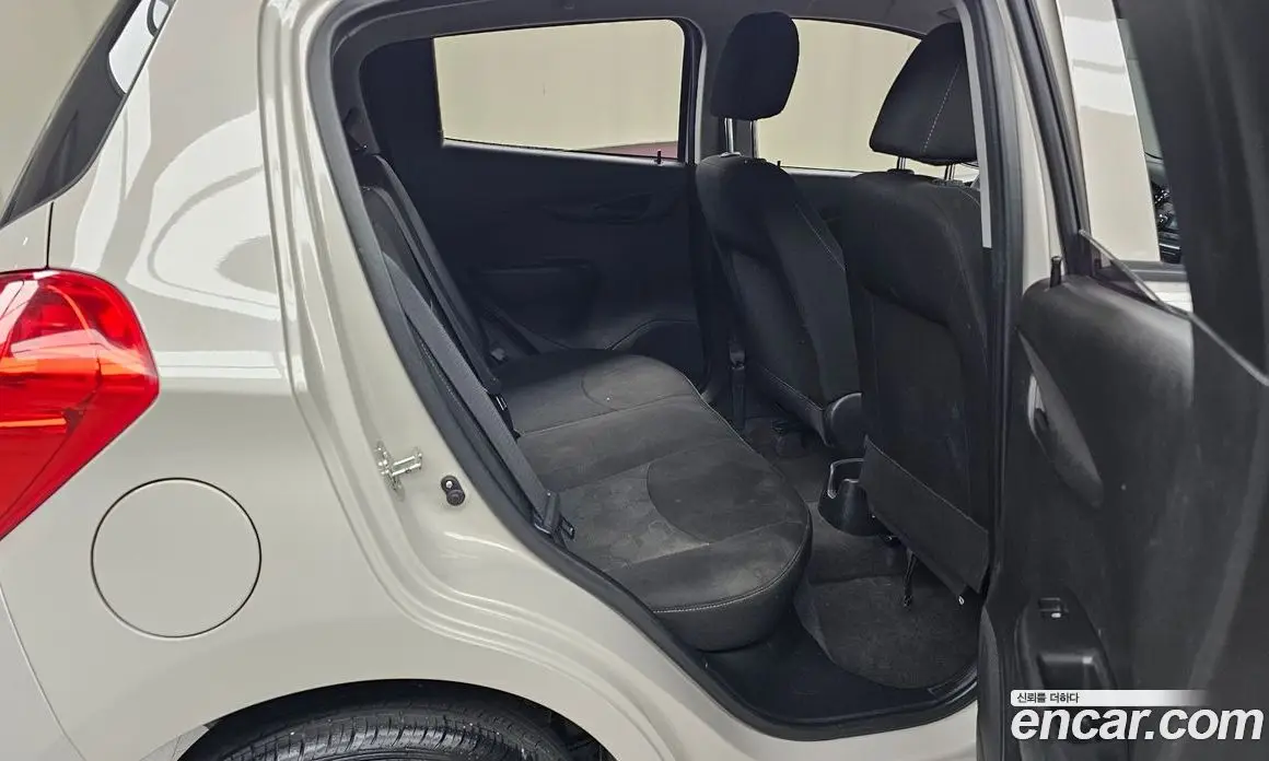 Chevrolet Spark 2017 1.0 автомат (гидро), фото 11