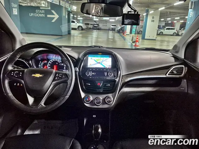 Chevrolet Spark 2019 1.0 автомат (вариатор), миниатюра 10