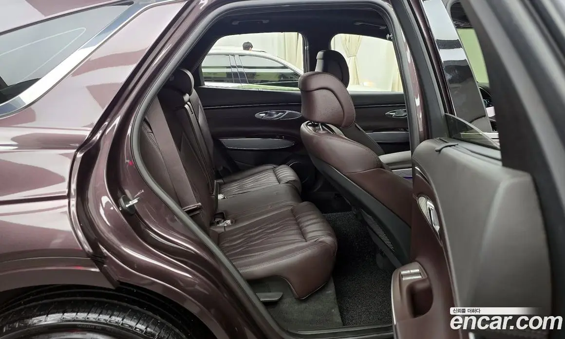Genesis GV70 2021 2.2 автомат (гидро), фото 12 Genesis GV70 2021 2.2 автомат (гидро), фото 12