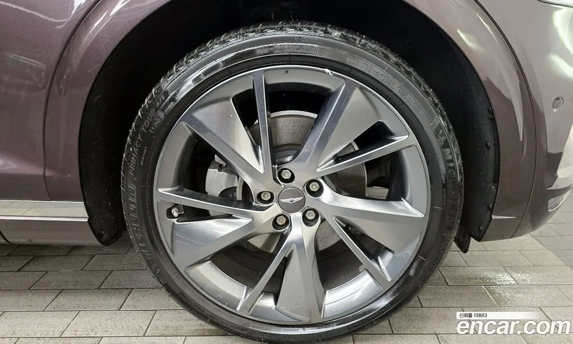 Genesis GV70 2021 2.2 автомат (гидро), фото 5 Genesis GV70 2021 2.2 автомат (гидро), фото 5