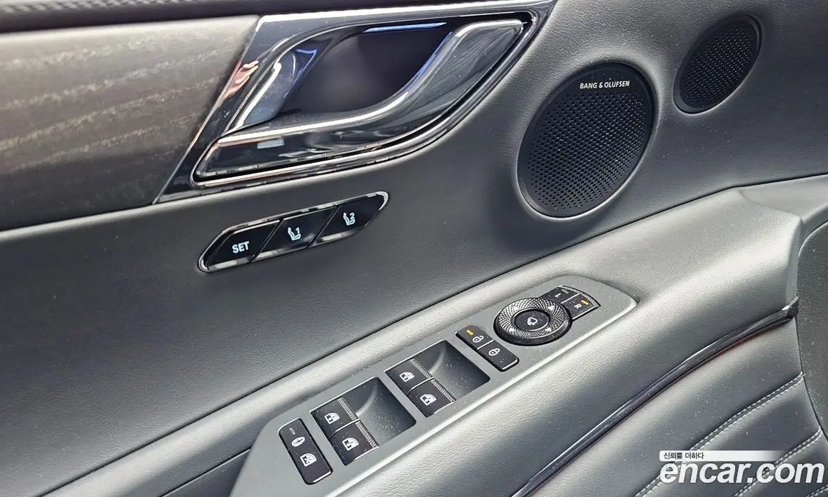 Genesis GV80 2025 2.5 автомат (гидро), фото 15