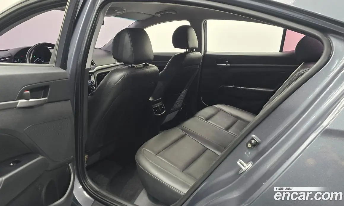 Hyundai Avante 2016 1.6 автомат (гидро), фото 11 Hyundai Avante 2016 1.6 автомат (гидро), фото 11