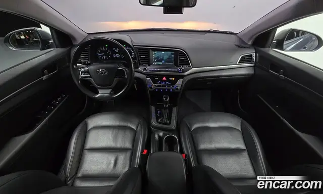 Hyundai Avante 2016 1.6 автомат (гидро), миниатюра 7 Hyundai Avante 2016 1.6 автомат (гидро), миниатюра 7