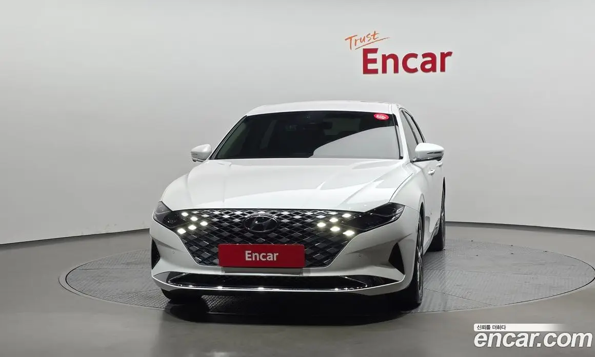 Hyundai Grandeur 2022 2.5 автомат (гидро), фото 3 Hyundai Grandeur 2022 2.5 автомат (гидро), фото 3