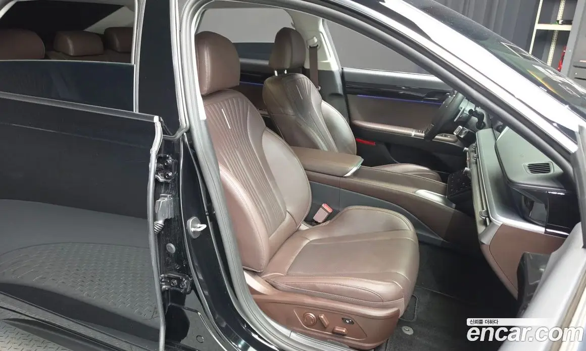 Hyundai Grandeur 2023 3.5 автомат (гидро), фото 12