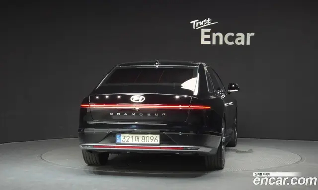 Hyundai Grandeur 2023 3.5 автомат (гидро), миниатюра 4