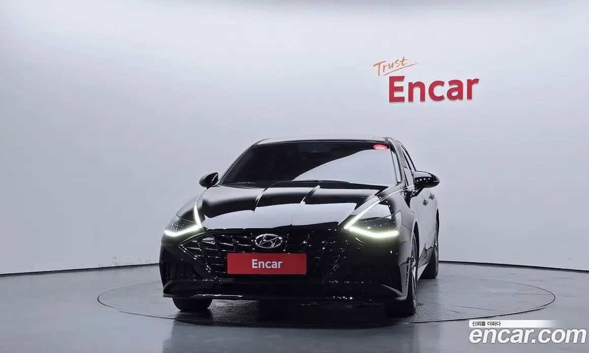Hyundai Sonata 2021 2.0 автомат (гидро), фото 3