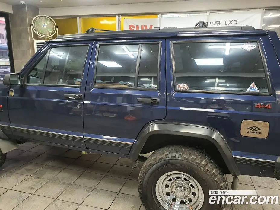 Jeep Cherokee 1993 2.5 механика, фото 15