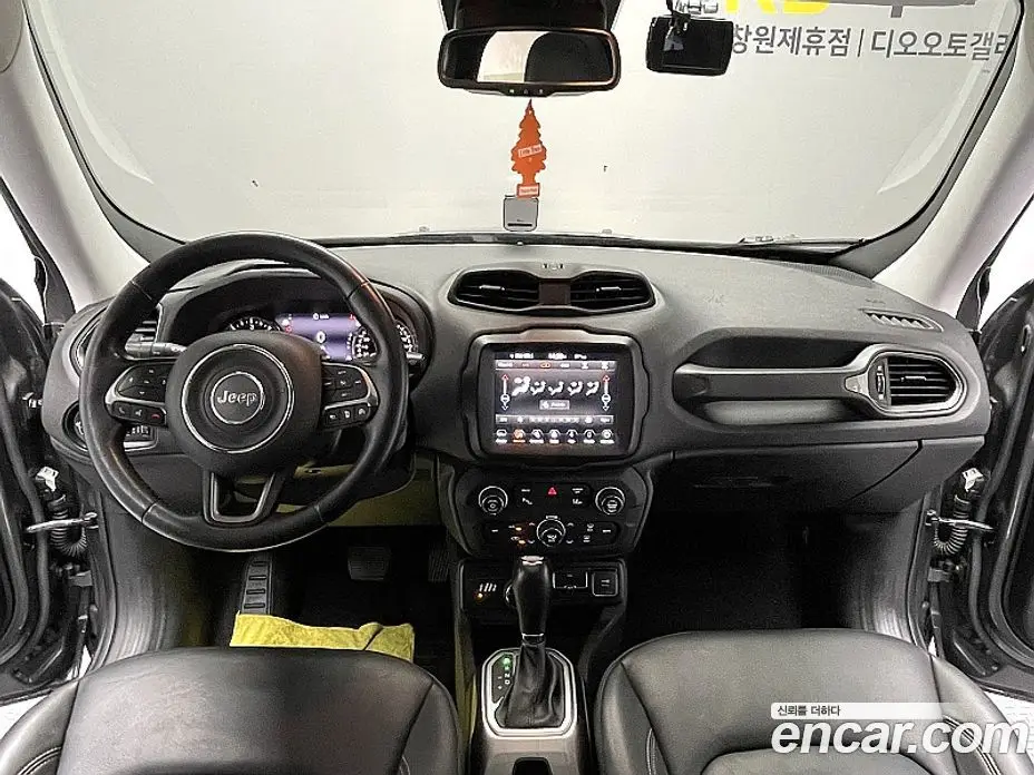 Jeep Renegade 2019 2.0 автомат (гидро), фото 7 Jeep Renegade 2019 2.0 автомат (гидро), фото 7