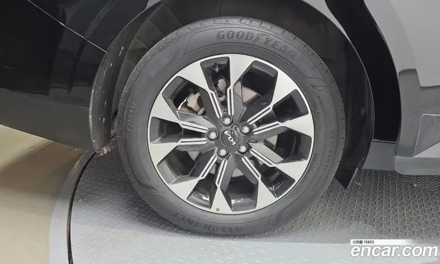 Kia Carnival 2022 2.2 автомат (гидро), миниатюра 5 Kia Carnival 2022 2.2 автомат (гидро), миниатюра 5